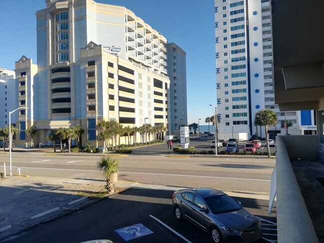 Building Photo - 2506 S Ocean Blvd