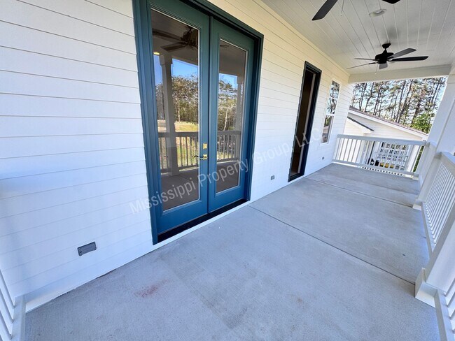 Building Photo - The Southern - 3BR/3BA For Rent