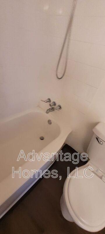 Building Photo - 938 N 71 St