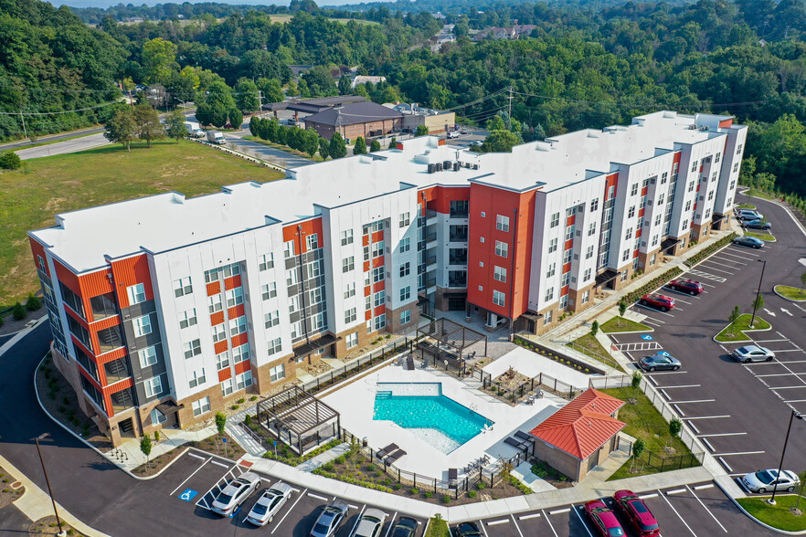 Primary Photo - Cedar Pointe Apartments