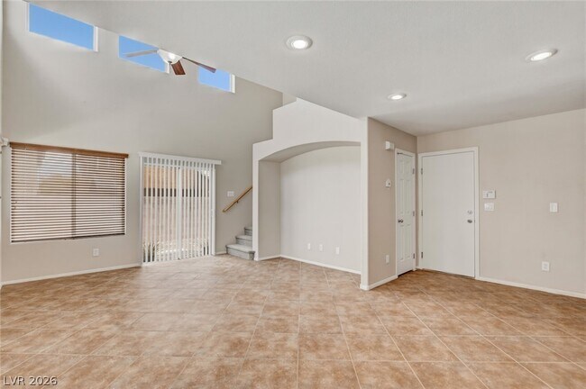 Building Photo - 2780 Kona Crest Ave