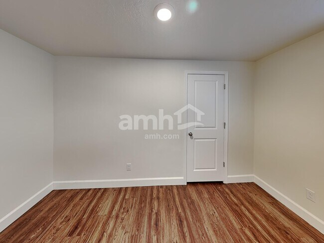 Building Photo - 5936 Verdigris Dr