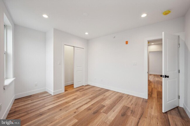 Building Photo - 1255 Leopard St