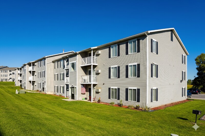 Building Photo - 100 Raleigh Ct