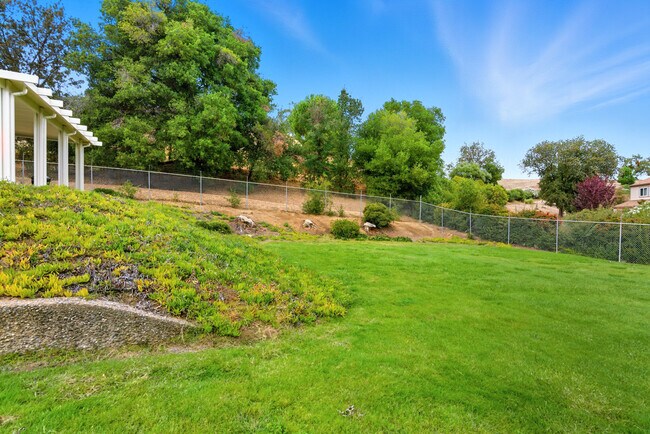 Building Photo - 209 Valley Oak Plaza