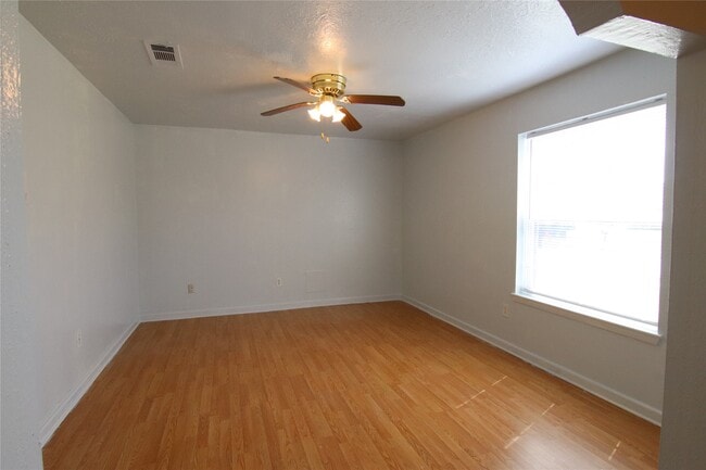 Building Photo - 11406 Elmcroft Dr