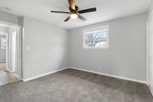 Building Photo - 3 Bedroom Pet Friendly Home For Rent!