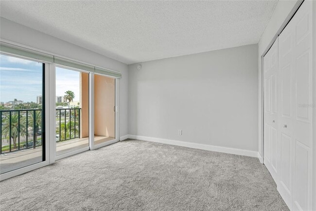 Building Photo - 51 Island Way