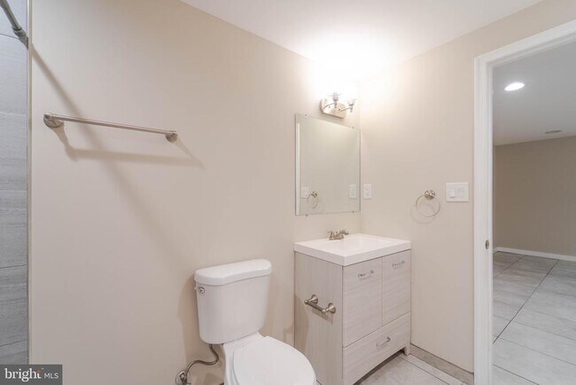 Building Photo - 7903 Esther Dr