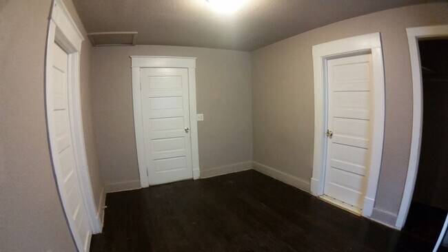 Building Photo - 2 Bedroom House Near Downtown OKC