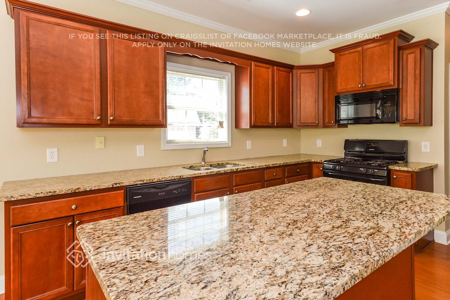 Building Photo - 2708 Westport Ln SW