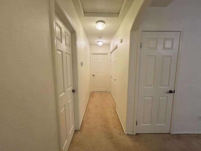 Building Photo - Single Story West Rosamond Home