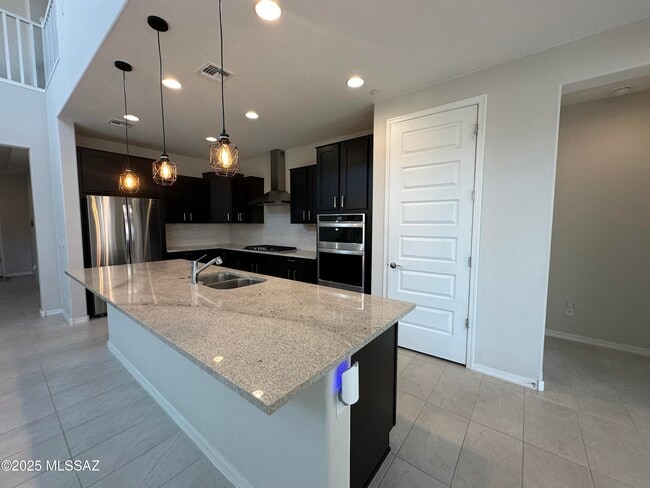 Building Photo - 7806 S Land Grant Dr