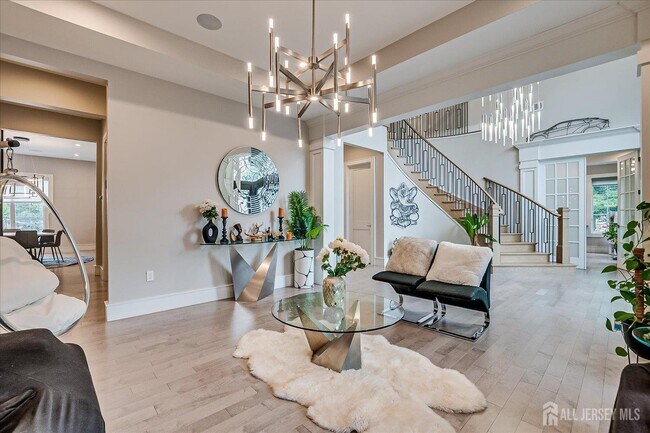 Building Photo - 3979 Park Ave