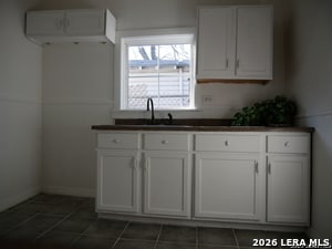 Building Photo - 1820 Ruiz St