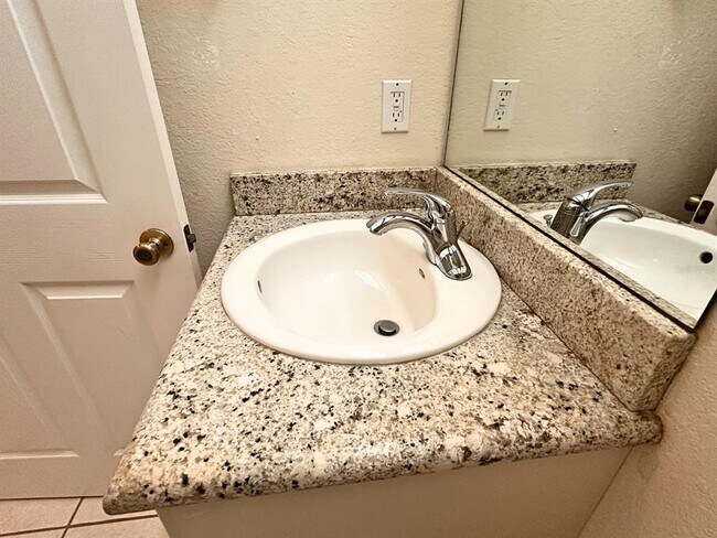 Building Photo - 1401 Eagle Pond Dr