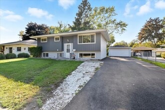 Building Photo - 830 Russell Ave