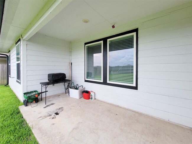 Building Photo - 7919 Grey Wolfe Ln