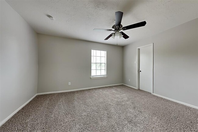 Building Photo - 3615 Darnell Ct