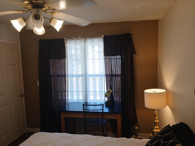 Building Photo - 3955 Cypress Pointe Dr