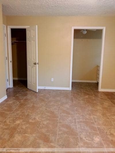 Building Photo - 2124 Green Lee Ln