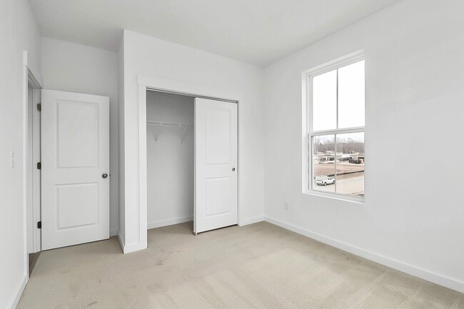 Building Photo - 7009 Westrow Ave