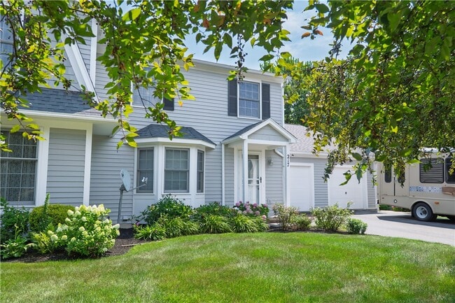 Building Photo - 217 Wycliff Dr