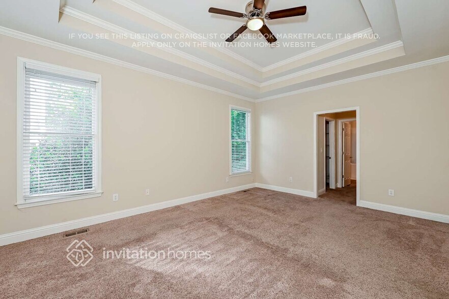 Building Photo - 913 Daylight Cir