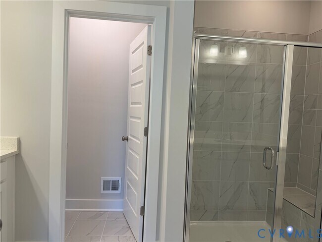 Building Photo - 527 Munson Woods Walk