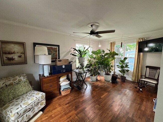 Building Photo - For Rent: Spacious 3 Bed + Office Home wit...