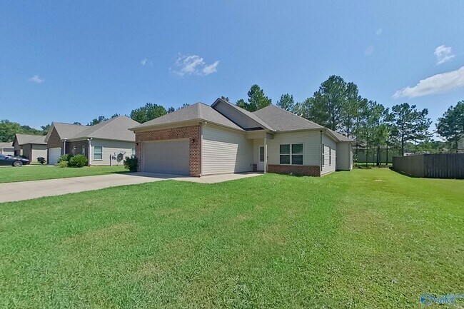 Building Photo - 344 White Oak Cir