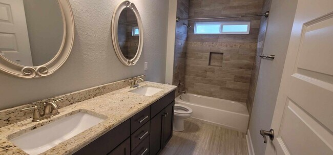 Building Photo - 2502 Tippecanoe Ridge