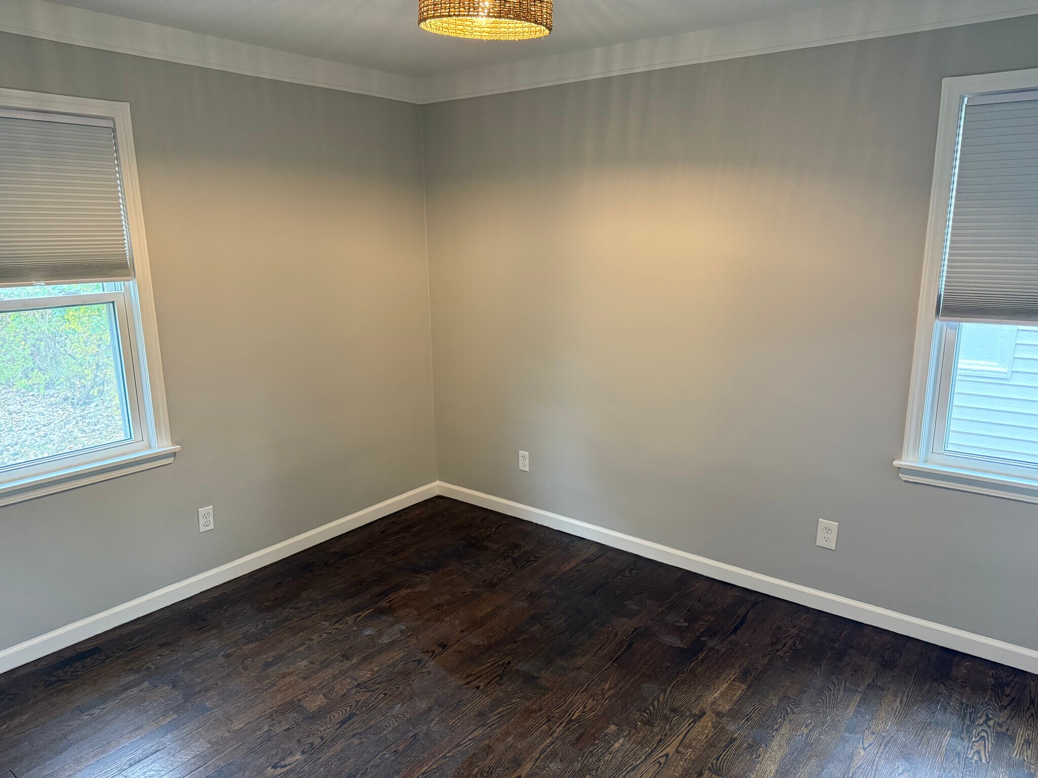 Bedroom 2 - 23072 Lilac St