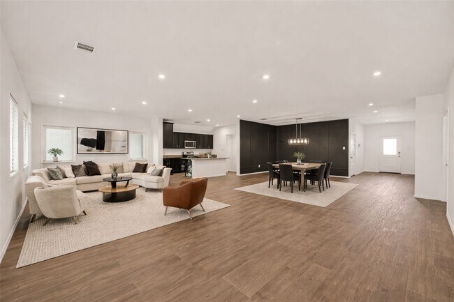 Building Photo - 4326 Blossom Vly Ln