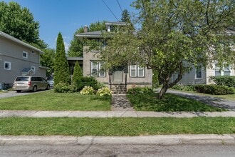 Building Photo - 721 Nellis St