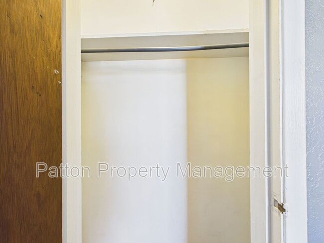 Building Photo - 2805 Duncan Dr