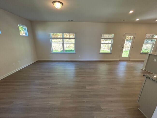 Building Photo - New 4/2.5 House in Longbrook $1,995