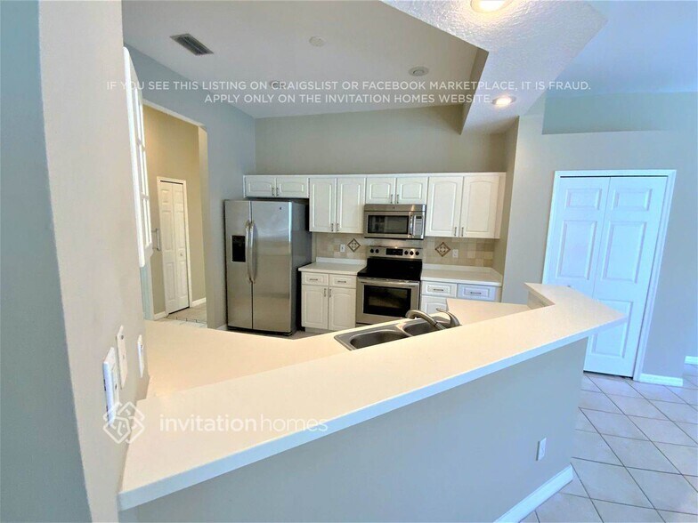 Building Photo - 534 Equine Dr