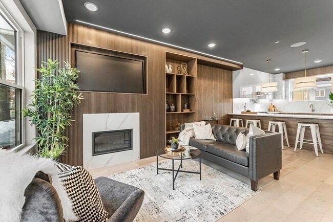 Building Photo - 1 Cedar St