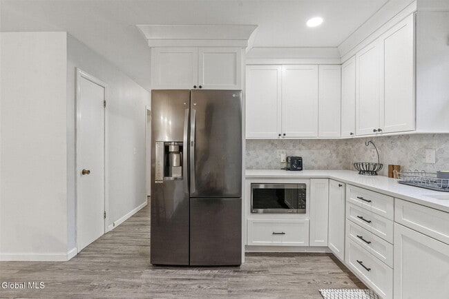 Building Photo - 38 Duncan Rd