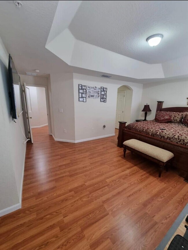 Building Photo - 3106 Ashland Ln N