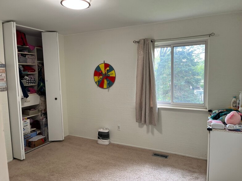 Bed room 3 10x 12 - 901 Kirts Blvd
