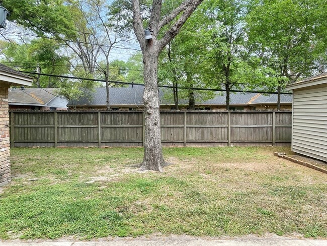 Building Photo - 10142 Metronome Dr