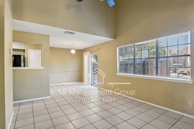 Building Photo - 6702 Windsor Hollow Dr