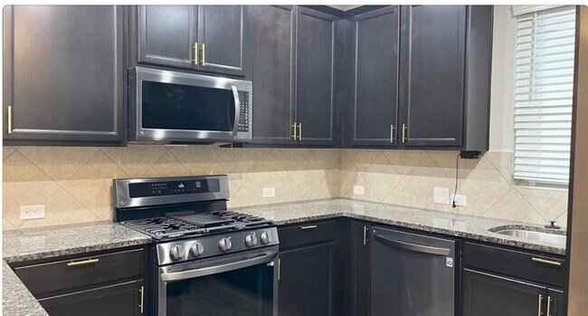 Building Photo - 12931 Ilderton Dr