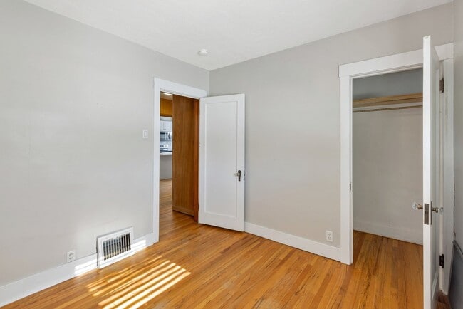 Building Photo - Charming 3 Bedroom Bungalow in West Valley