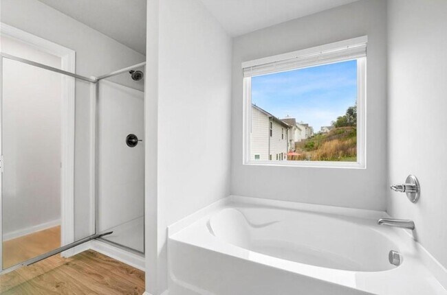 Building Photo - 207 Finley Dr