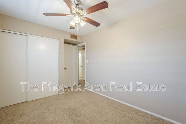 Building Photo - 1556 W Peralta Ave