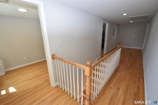Building Photo - 139 Hewitt Rd