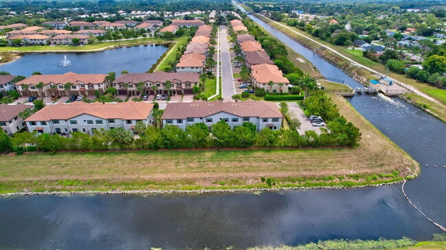 Building Photo - 12994 Anthorne Ln